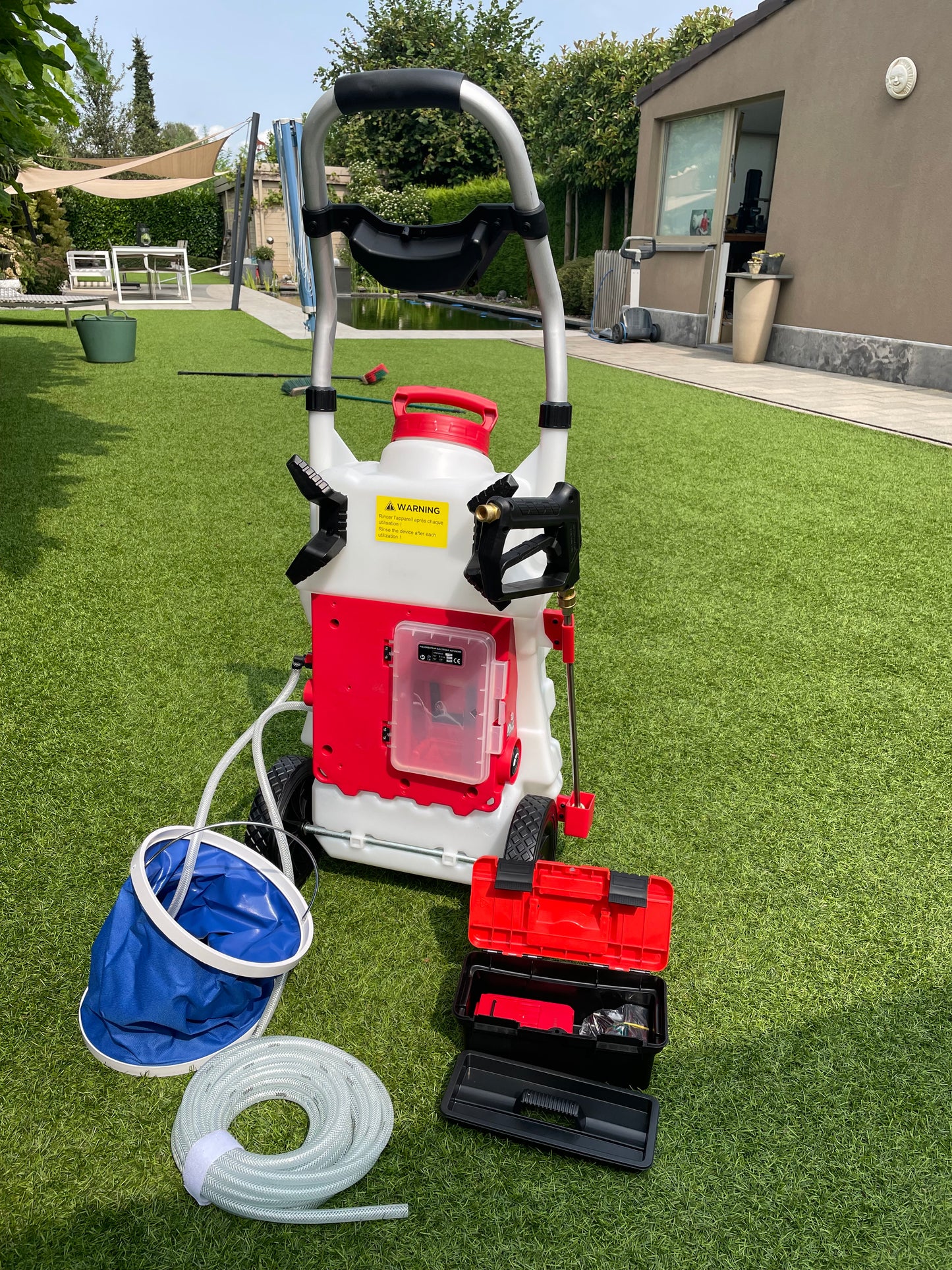 Pro Sprayer – Elektrischer Softwash-Sprüher mit Batterie.