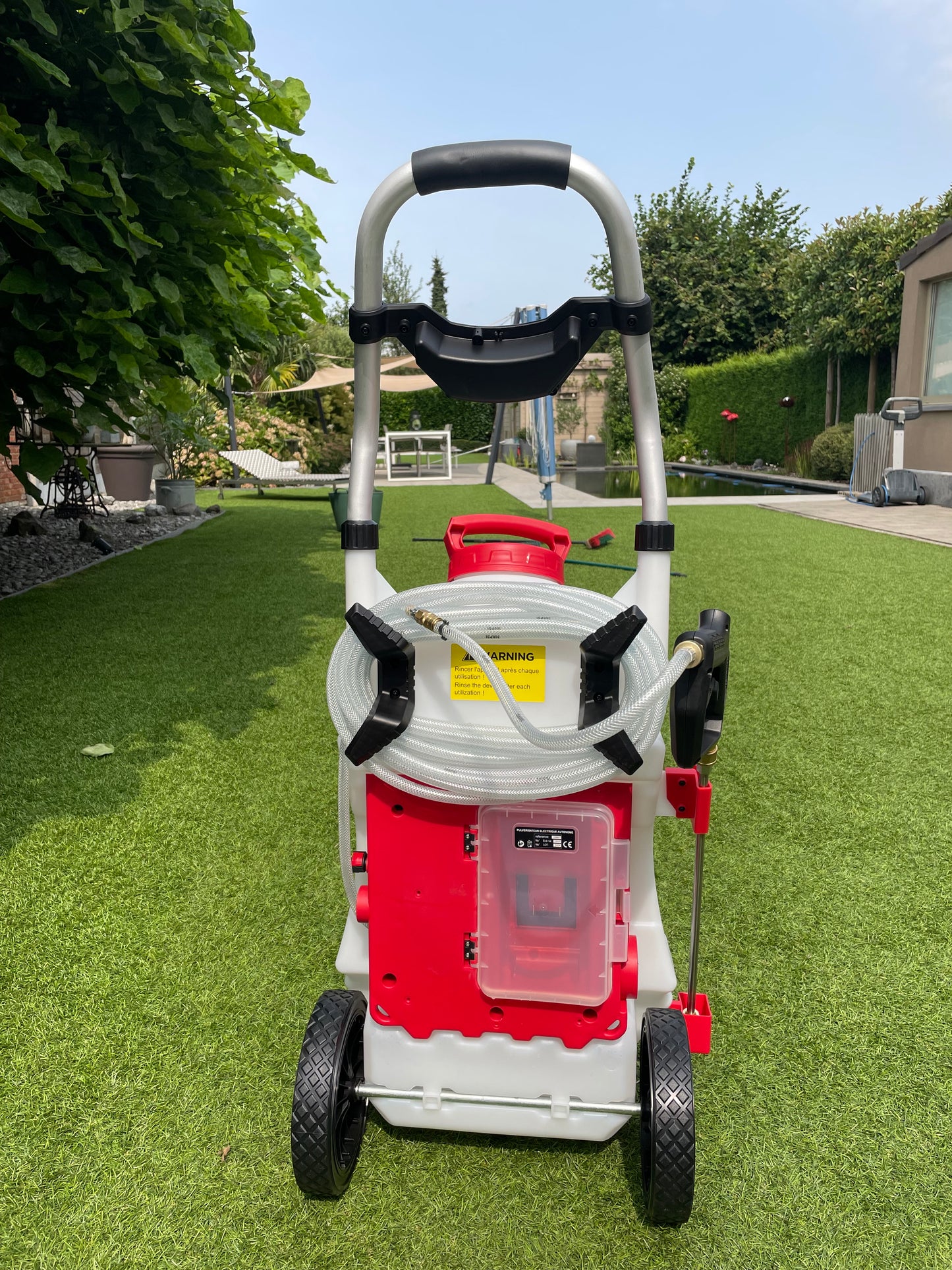 Pro Sprayer – Elektrischer Softwash-Sprüher mit Batterie.