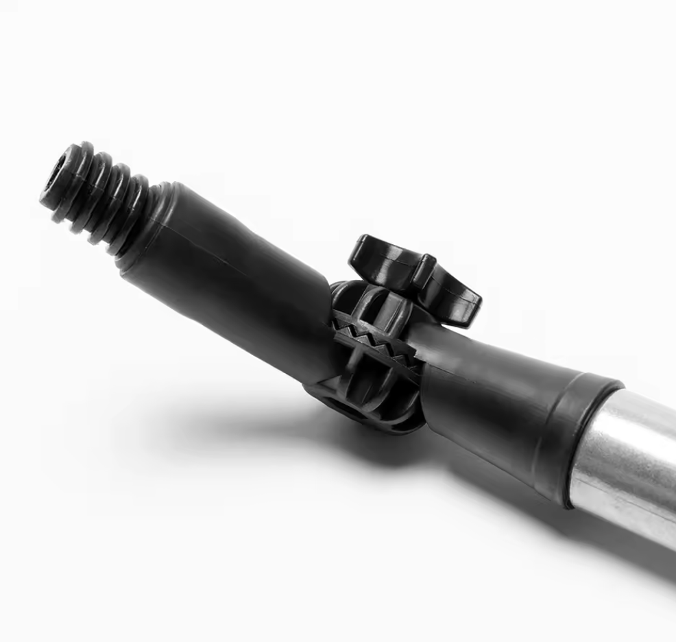 Dakgootreiniger met telescoop + extra tools voor spinnenwebben en reinigingstools.